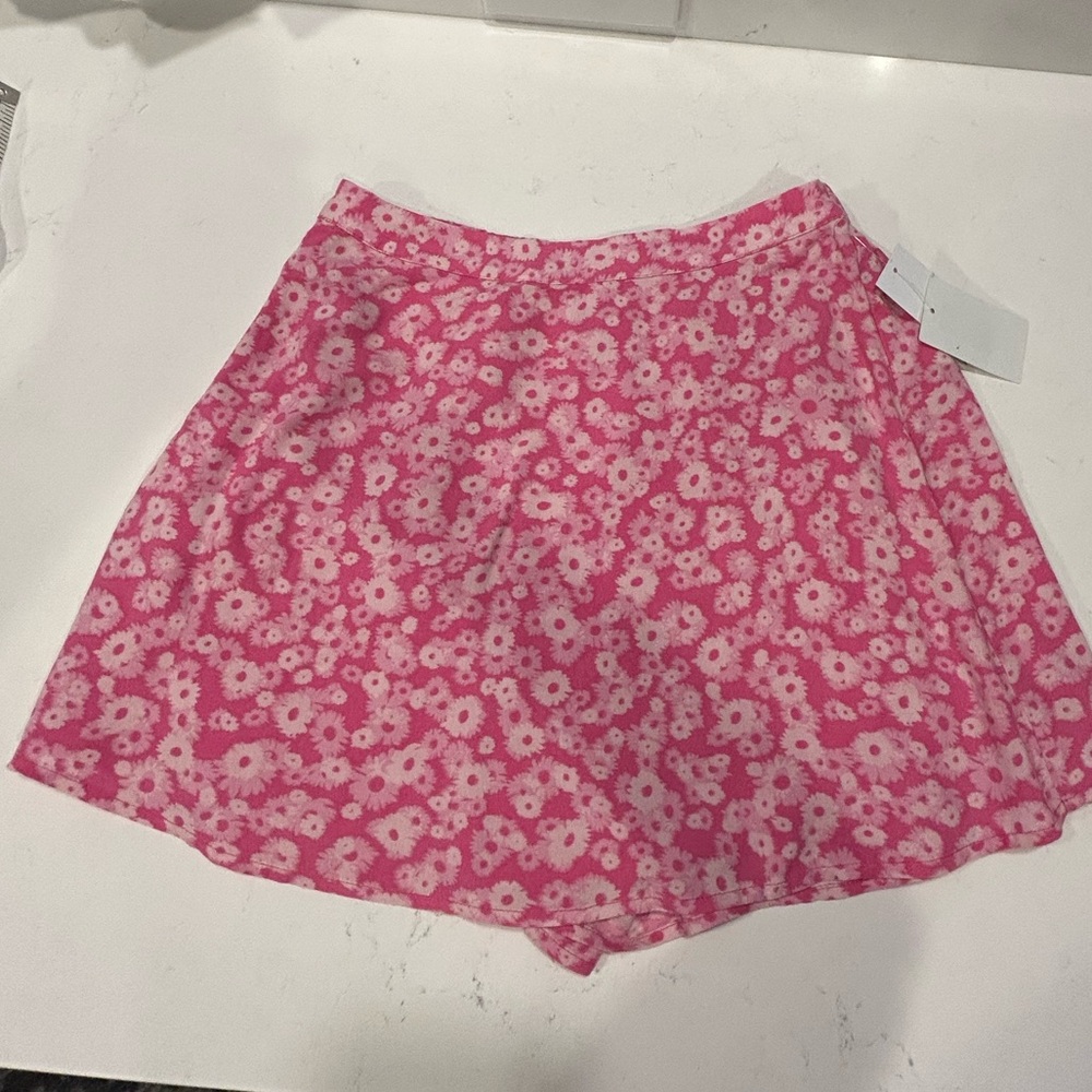 NWT BP Pink Daisy Floral Skort Elastic Waist Size Small